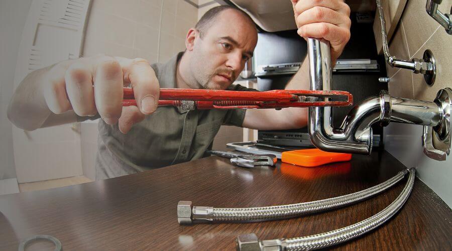 Local expert plumbing services in Center, TX